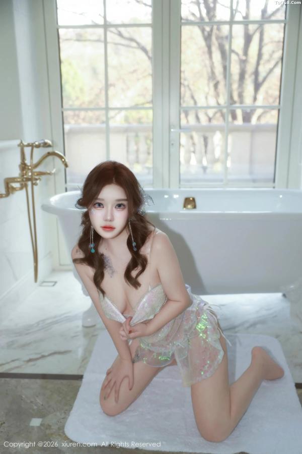   [XiuRen]高清写真图 2026.01.30 No.11298 小薯条nienie 性感情趣服饰第26张图片